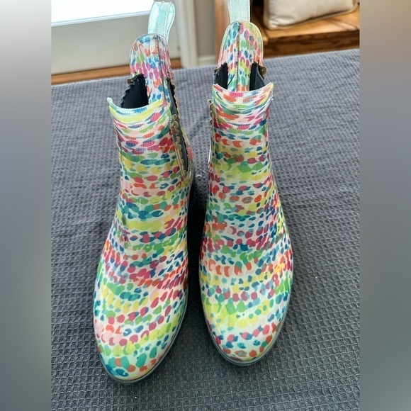 Jack Rogers Chelsea Style Weatherproof Romantic Colorful Feminine Booties Size 6 - Picture 6 of 11